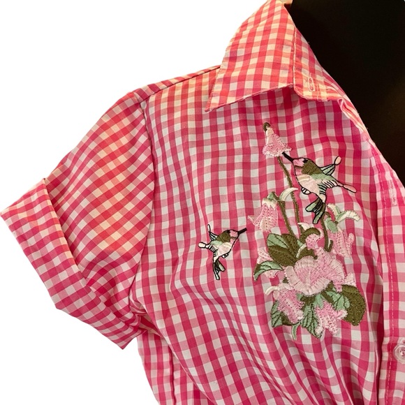 Vintage pink gingham hummingbird embroidered short sleeve button up shirt S M - Picture 5 of 12